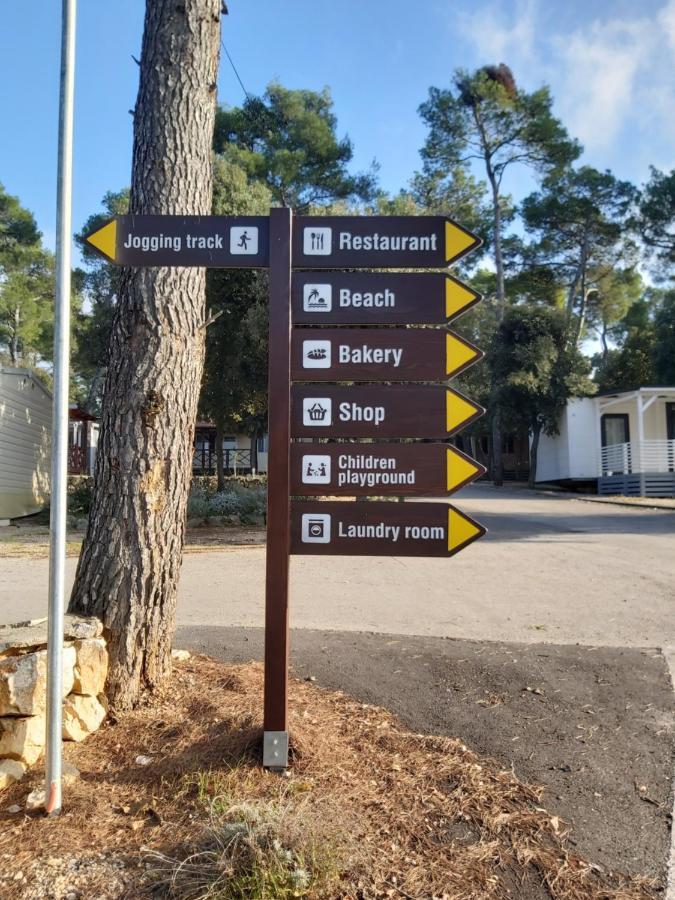 Mobile Home Sole Biograd Na Moru Zewnętrze zdjęcie