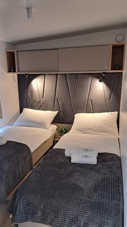 Mobile Home Sole Biograd Na Moru Zewnętrze zdjęcie